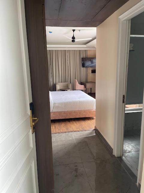 Claret inn&suite Dalhousie Eksteriør bilde